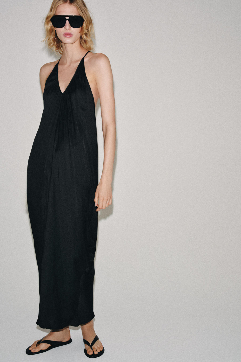 АТЛАСНОЕ ПЛАТЬЕ СО СБОРКАМИ — ZW COLLECTION — ZARA