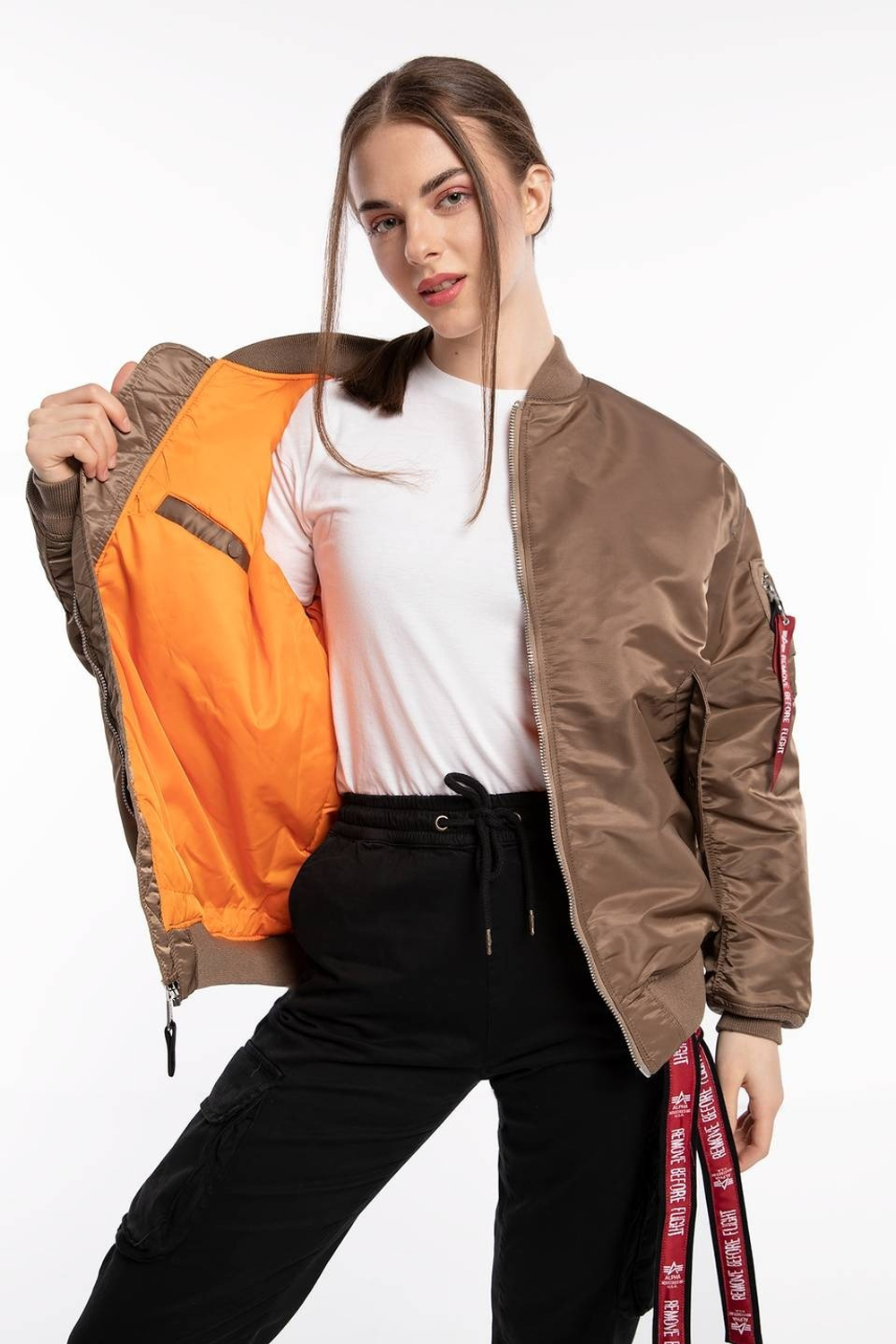 Куртка утепленная женская ALPHA INDUSTRIES MA-1 Core