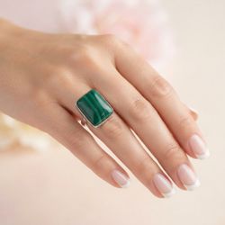 Серебряное кольцо с малахитом, 19 размер