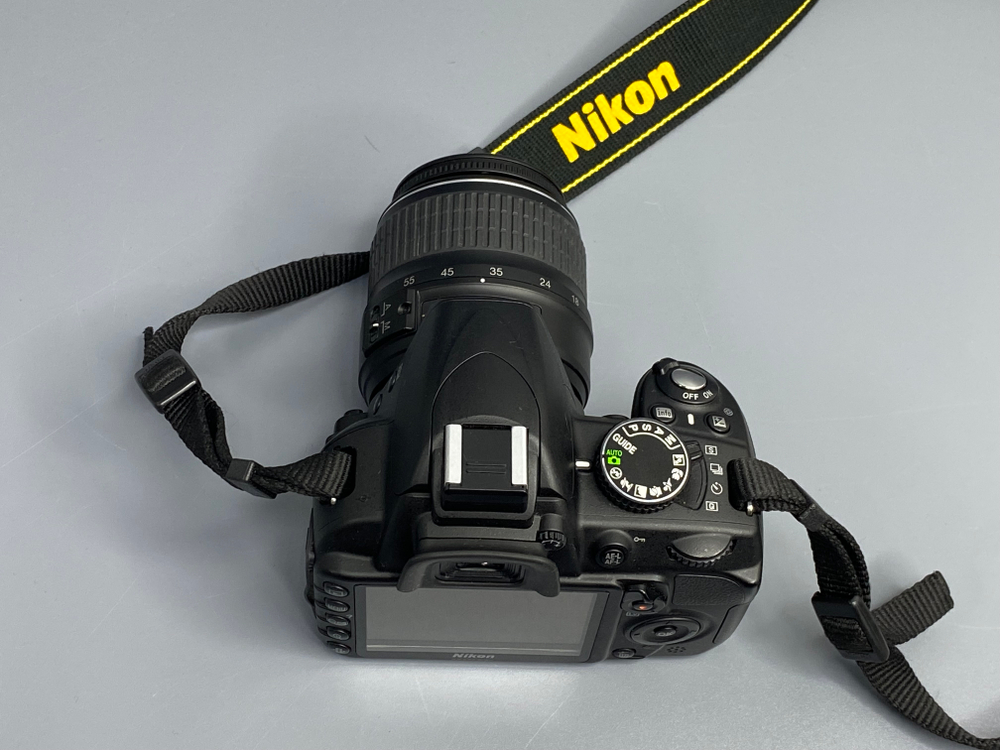 Nikon D3100 + 18-55mm — 6 500 кадров