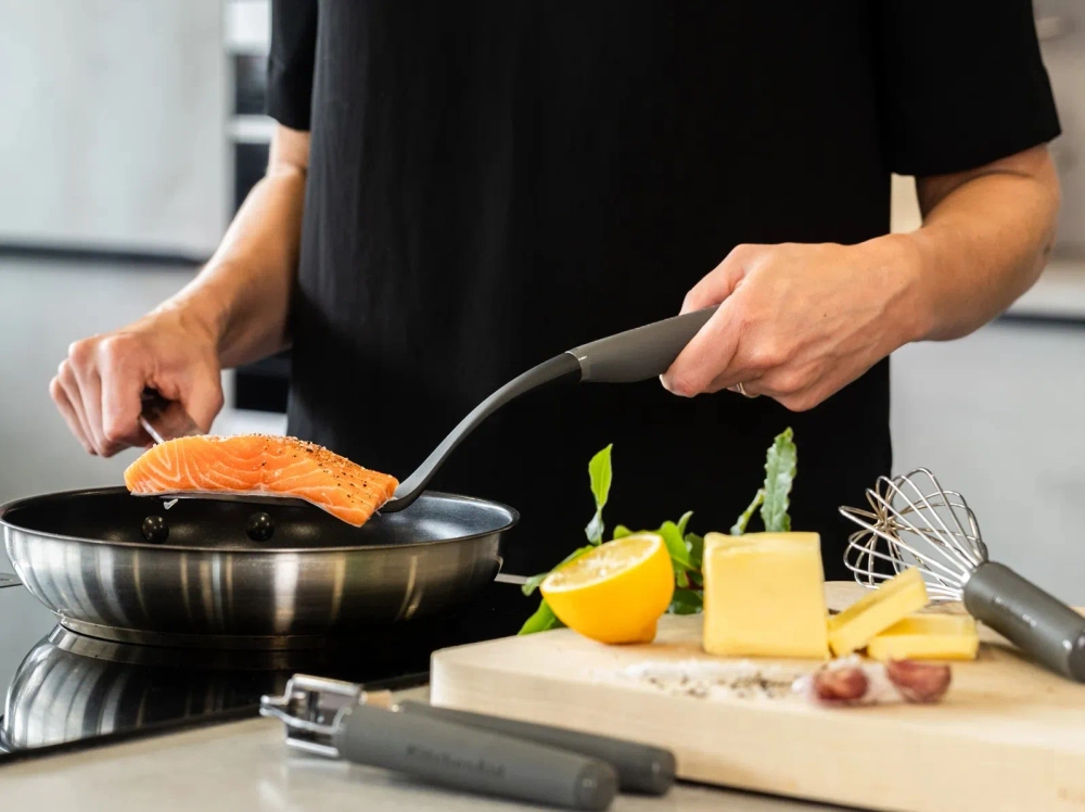 KitchenAid Флюгер Coreline серый EAN 5057982102586