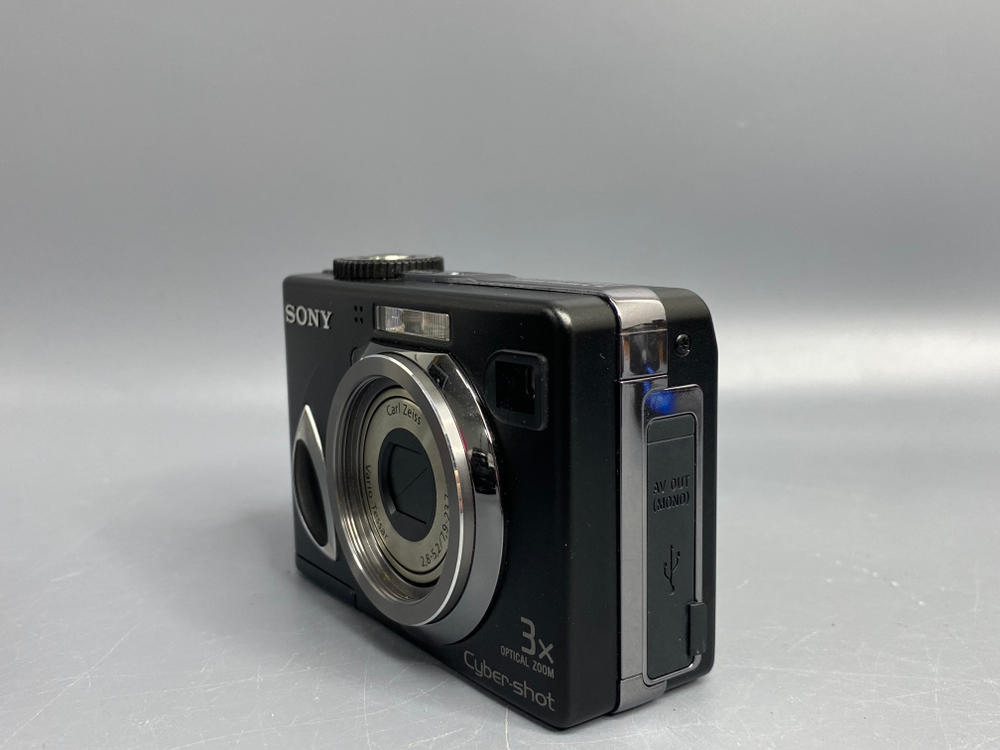 Sony Cyber-shot DSC-W17