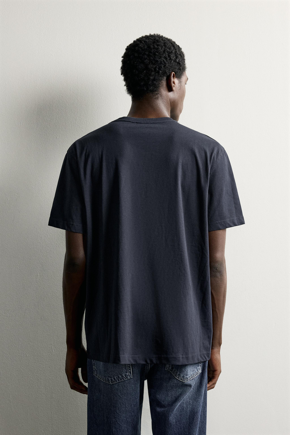 БАЗОВАЯ ФУТБОЛКА MEDIUM WEIGHT /02 — ZARA