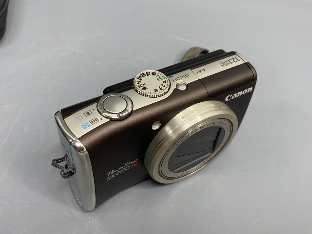 Canon PowerShot SX200 IS