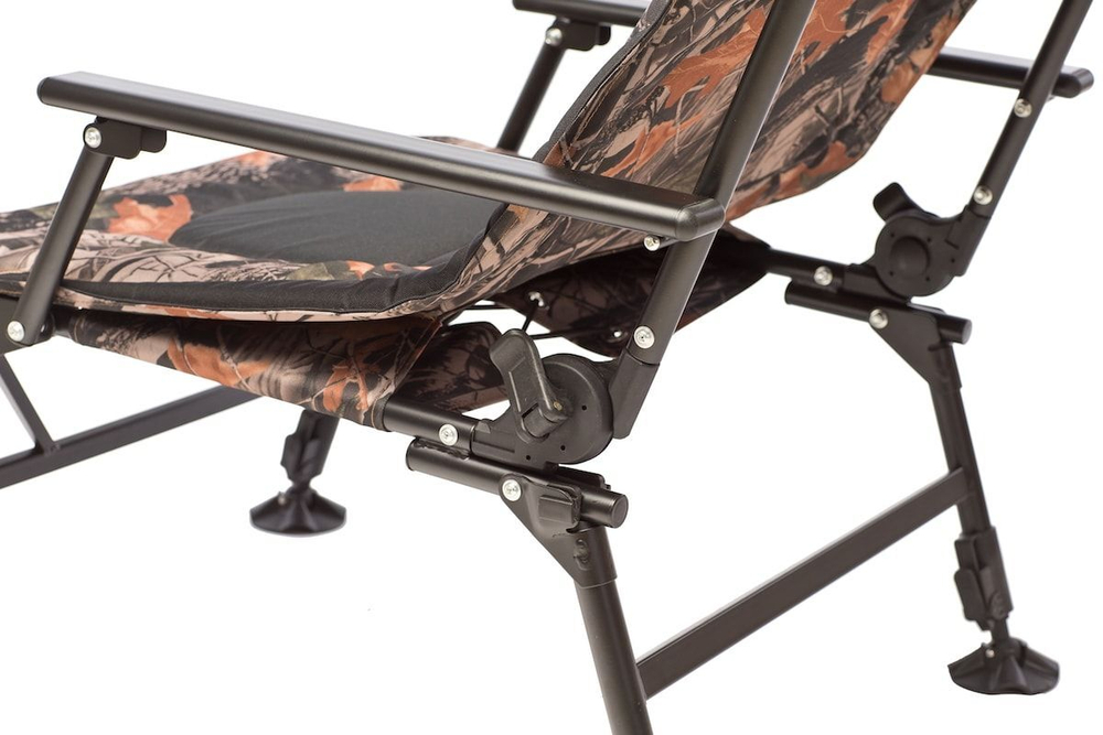 Карповое кресло для рыбалки Maverick Big Master M-JAT-036D камуфляж