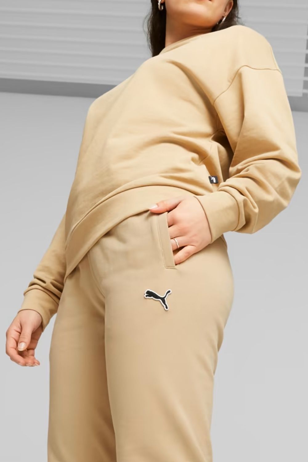 Брюки спортивные женские PUMA BETTER ESSENTIALS Pants cl FL
