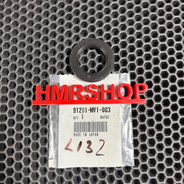 Honda Oil seal (28x45x7) 91201-MV1-003