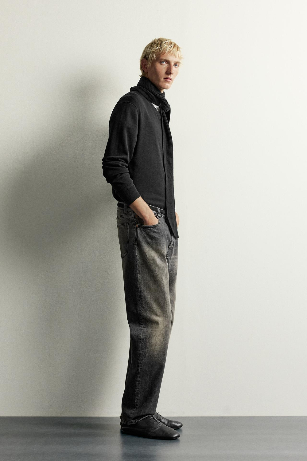 ZARA ДЖИНСЫ STRAIGHT FIT, УГОЛЬНЫЙ