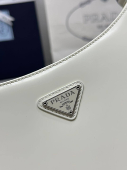 Сумка Prada