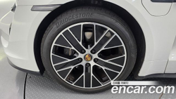 Porsche Taycan Base — 2022