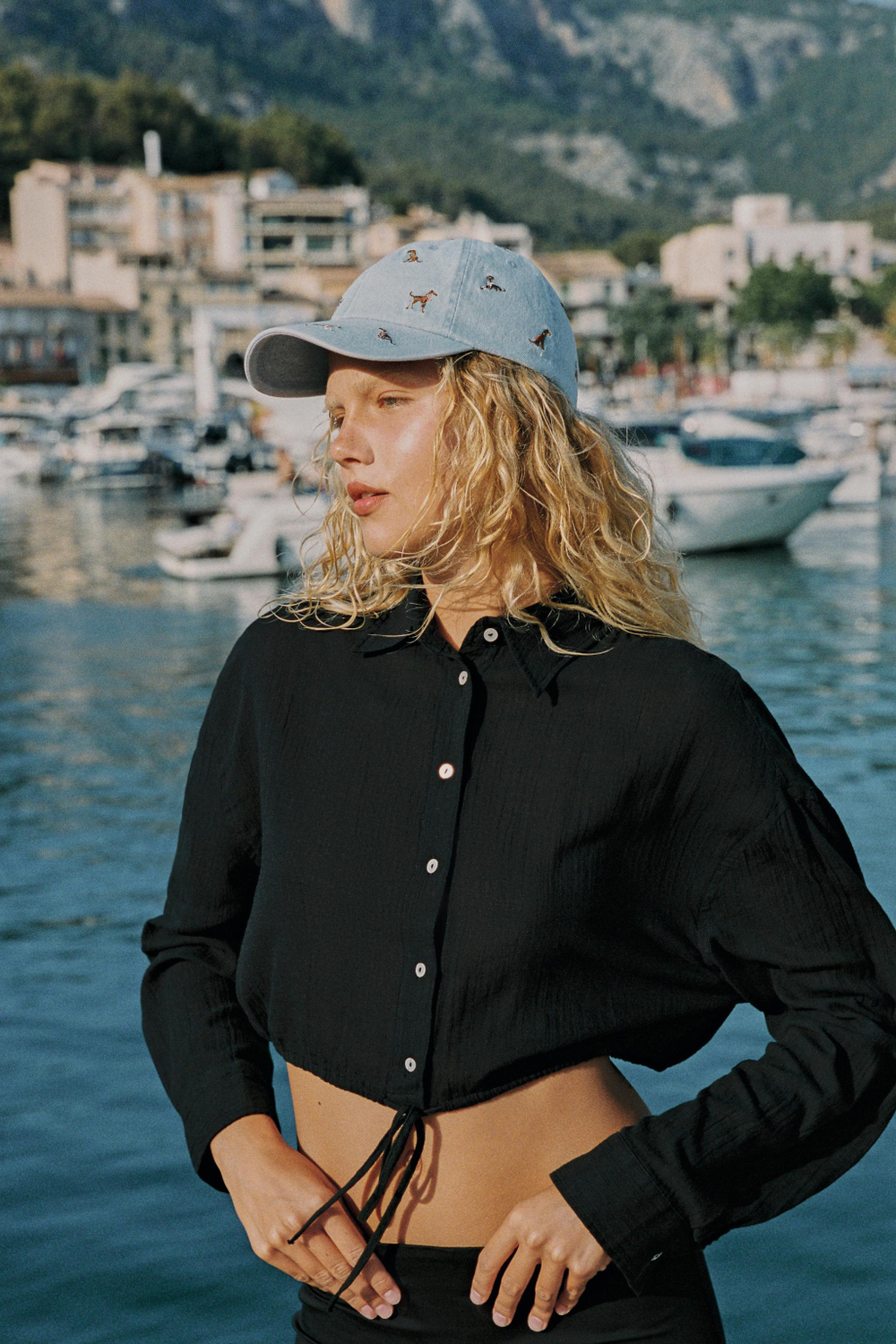 УКОРОЧЕННАЯ ШИФОНОВАЯ РУБАШКА В ГОРОШЕК — ZARA