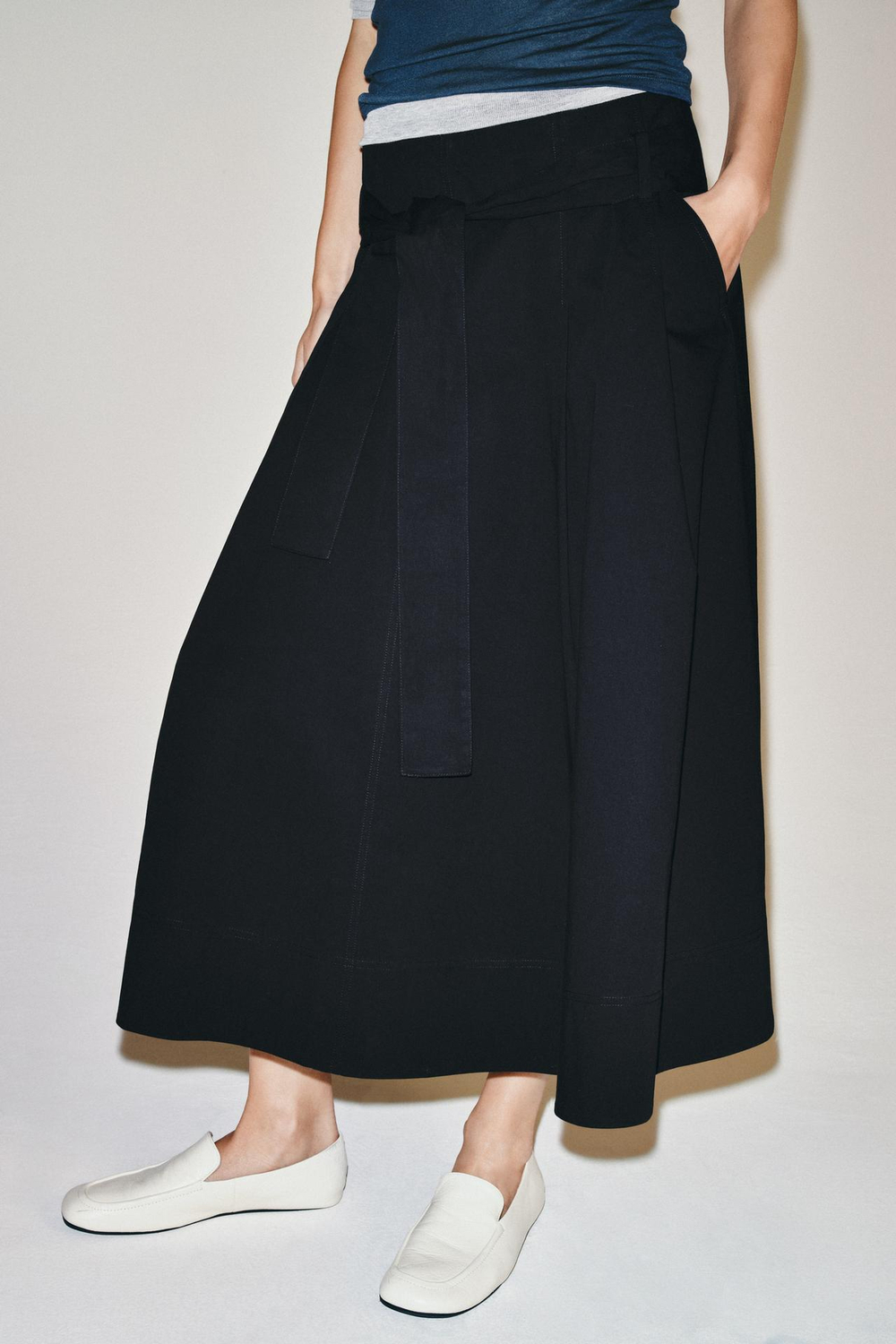 ZARA ЮБКА МИДИ С ПОЯСОМ — ZW COLLECTION, ЧЕРНЫЙ