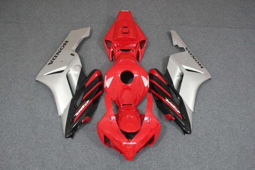 Купить    Комплект пластика для мотоцикла Honda CBR 1000RR 04-05 Красно-Черно-Серебрянный