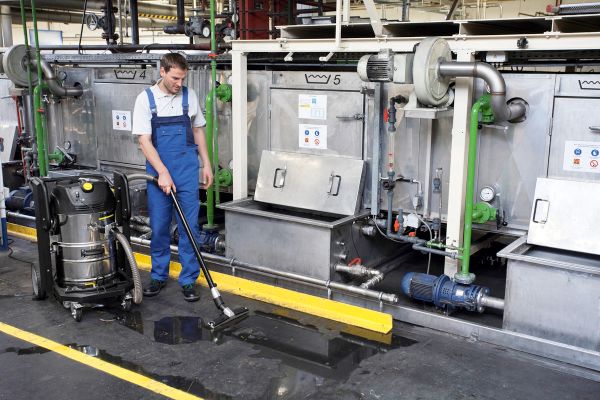Использование техники Karcher на полимерном производстве Использование техники Karcher на полимерном производстве