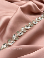 Тесьма стразы на цепочке 13,5мм лодочка и шатон (купон ~85-88см)