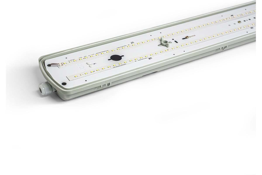 Светильник LED ДСП Айсберг 76W-9500Лм IP65 5000К опал с БАП 1ч 1262х128х85мм vs103-76-op-5k-li1h