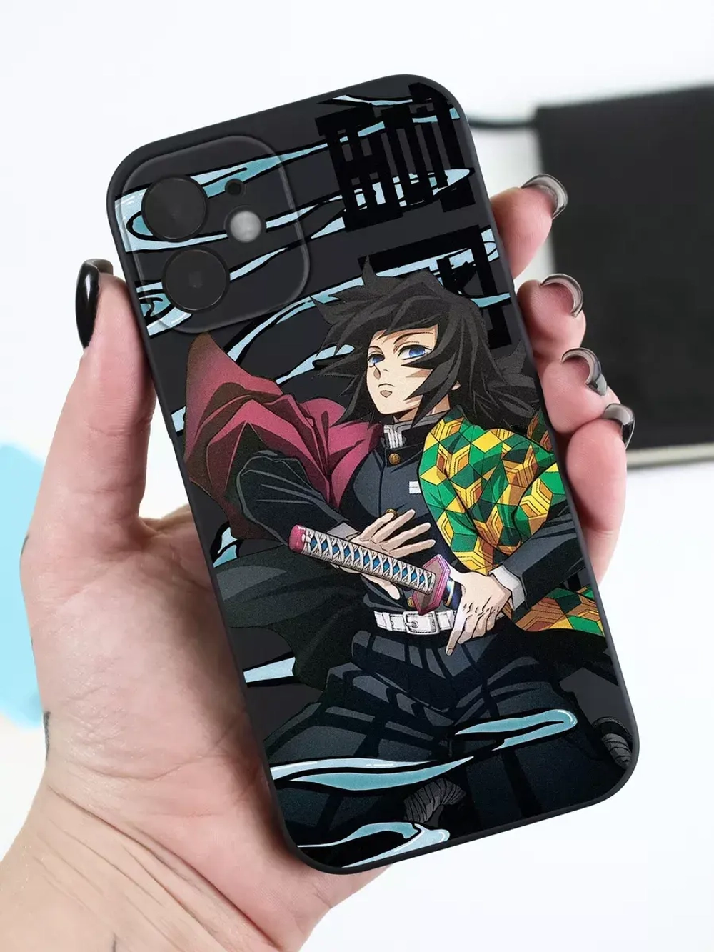 Чехол на iPhone 12 с принтом