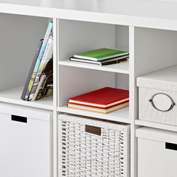 IKEA KALLAX  (ИКЕА КАЛЛАКС)  -  Вставка с 1 полкой - белый 33х33 см