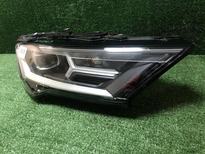 Фара правая Audi Q7 2 (2019-н.в.) LED