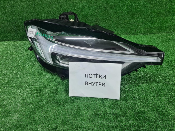 Фара правая Volvo XC60 2 (2017-2021) LED