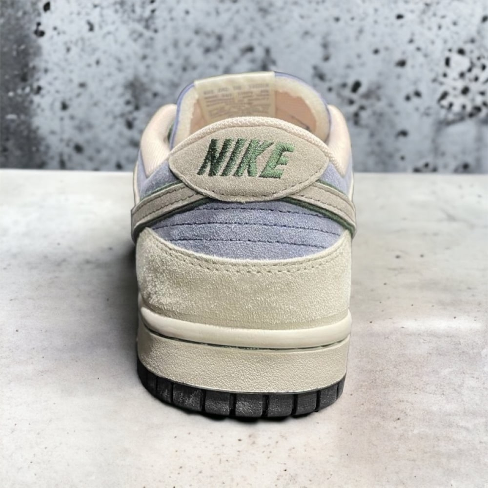 Nike SB Dunk Low • Lazure Gray