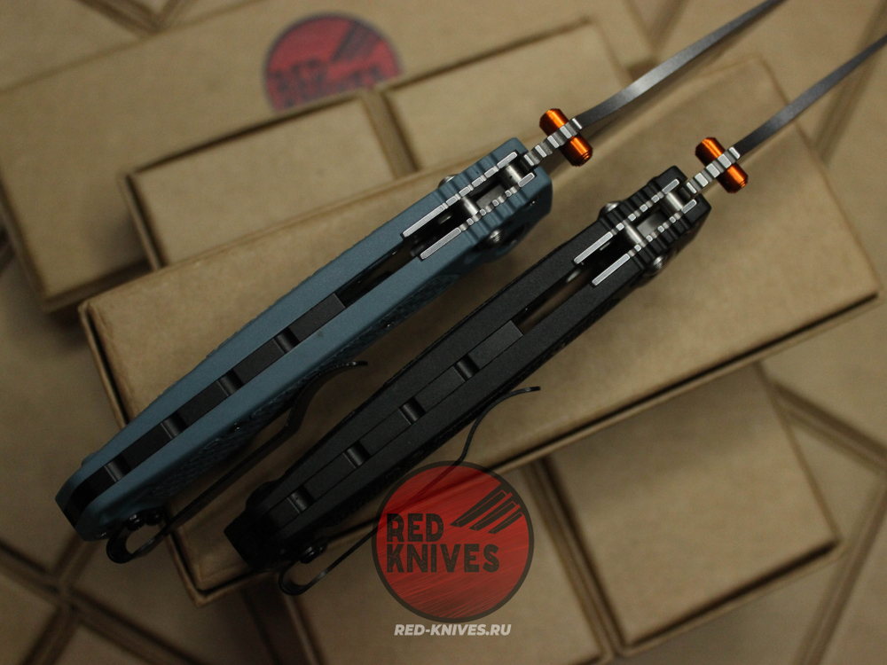 Нож Benchmade 180605 Adira Mini - черная рукоять