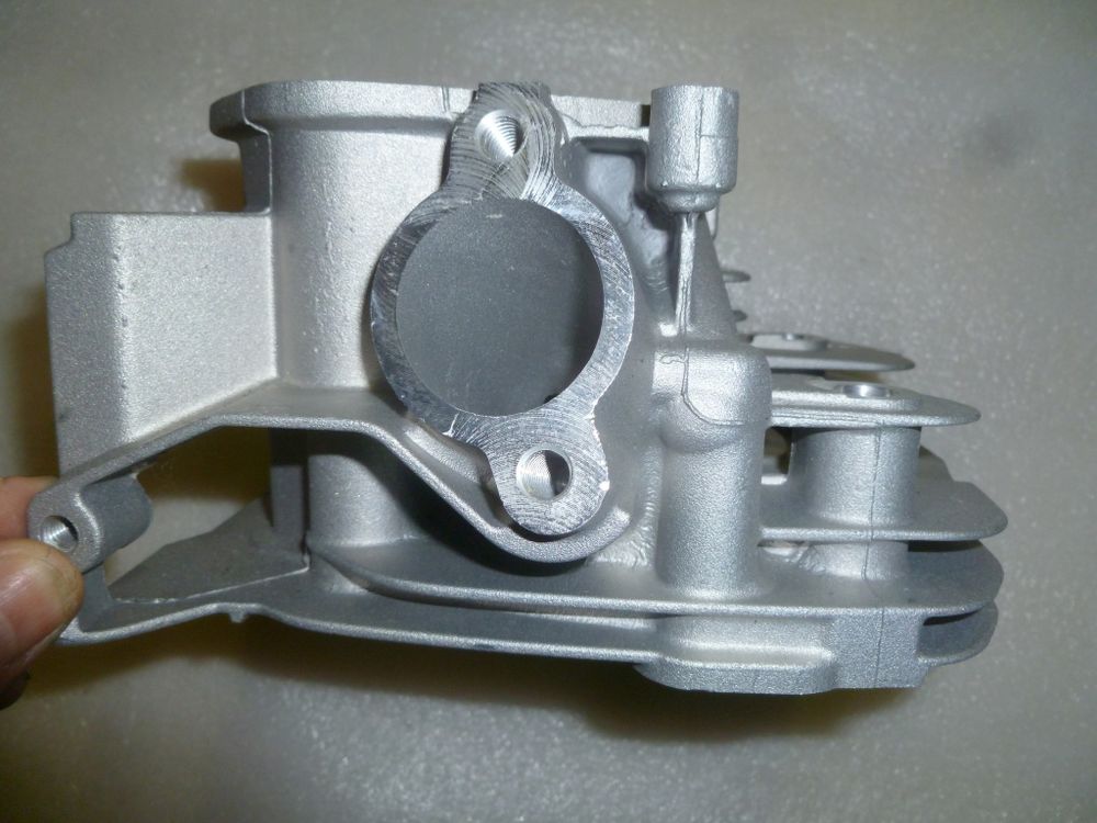 Головка цилиндра в сборе (втулки и седла) SGG5000/Head comp, cylinder