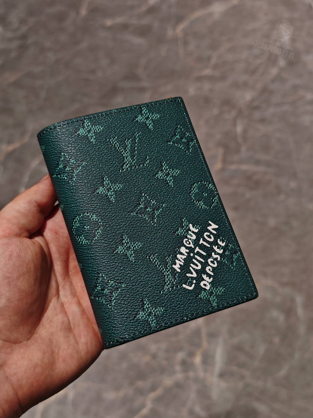 Обложка для паспорта Louis Vuitton