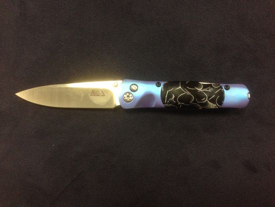 Складной нож Santa Fe Tesoro SF/JS01TiBl с клинком из стали VG-10, рукоять титан