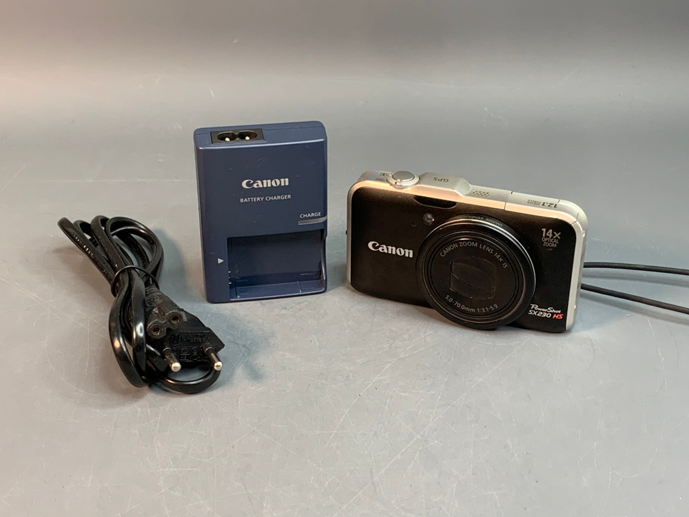 Canon PowerShot SX230 HS