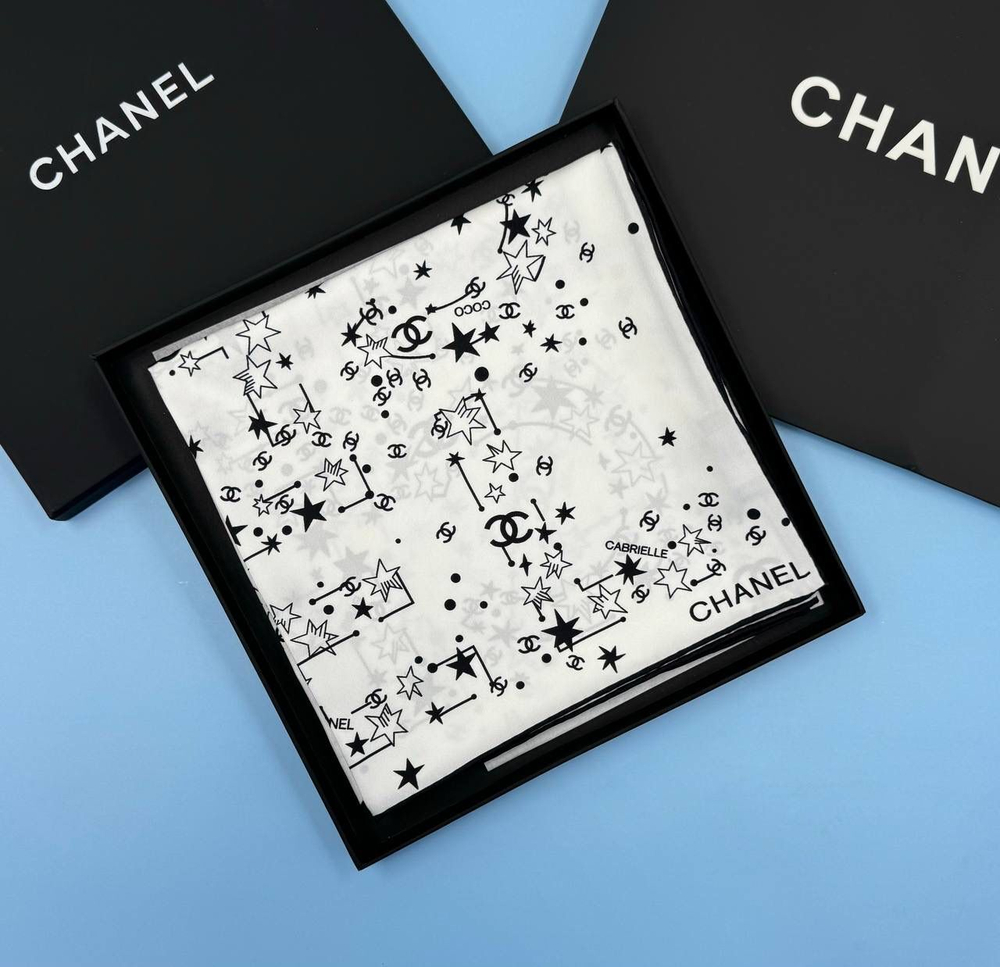 Платок CHANEL