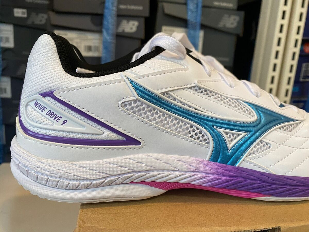 MIZUNO WAVE DRIVE 9 White
