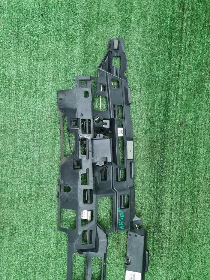 Кронштейн зад. бампера Nissan X-Trail 3 Т32 17-22