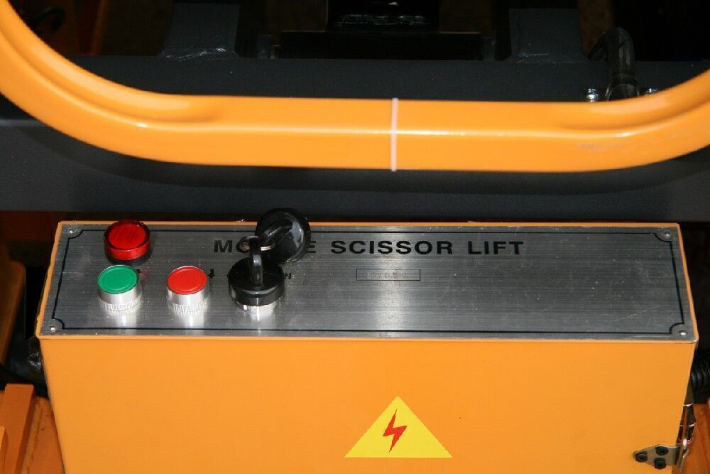 Подъемник ножничный несамоходный SJY-0.5-14 (AC 500 кг; 14 м) SMARTLIFT (SMART)