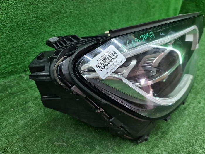 Фара правая Mercedes GLC X253 (2019-2022) LED