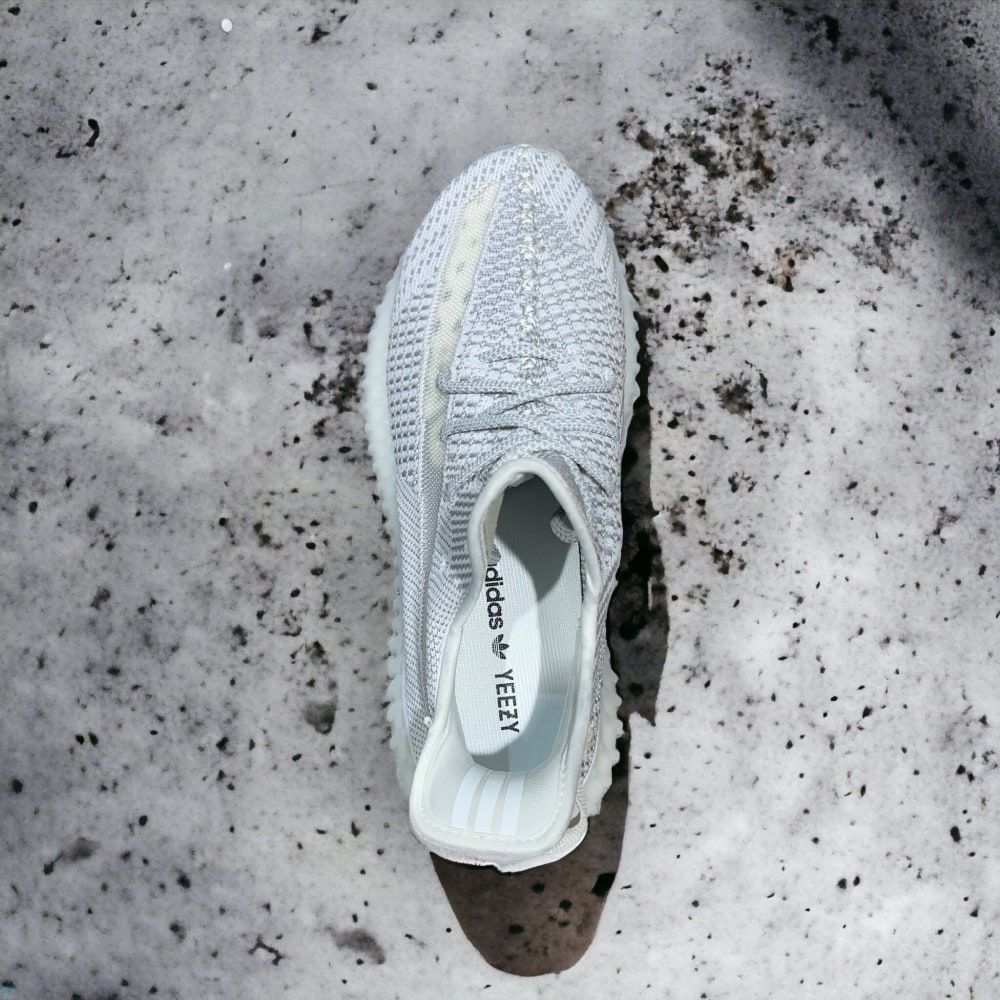 Adidas Yeezy Boost 350 V2 • Static