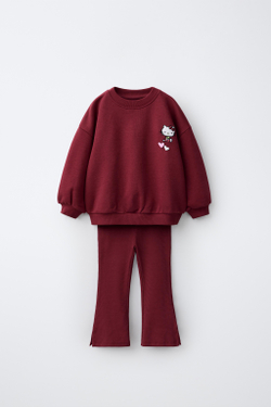 ZARA КОМПЛЕКТ ИЗ ТОЛСТОВКИ И РАСКЛЕШЕННЫХ ЛЕГИНСОВ HELLO KITTY ©, БУРГУНДИ