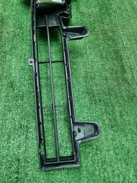 Накладка ПТФ правая Toyota Land Cruiser 200 15-21