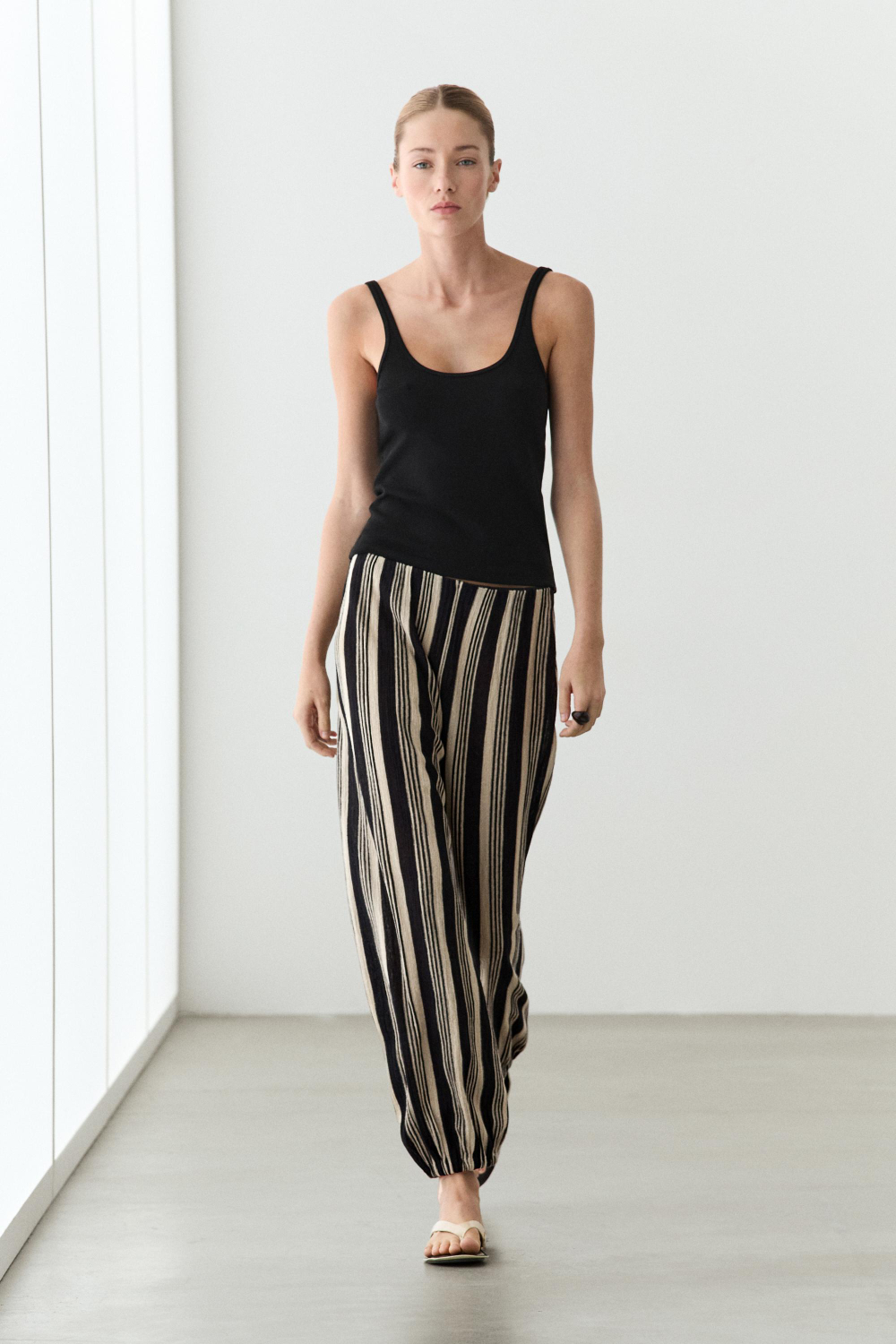 Massimo Dutti Шаровары в полоску для total look, черный