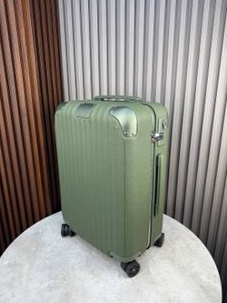 Дорожный чемодан Rimowa Distinct