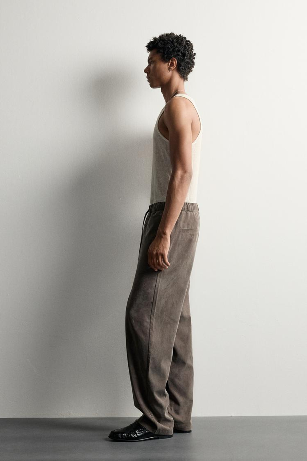 ZARA СТРУЯЩИЕСЯ БРЮКИ RELAXED FIT, РОЗОВАТО-КОРИЧНЕВЫЙ