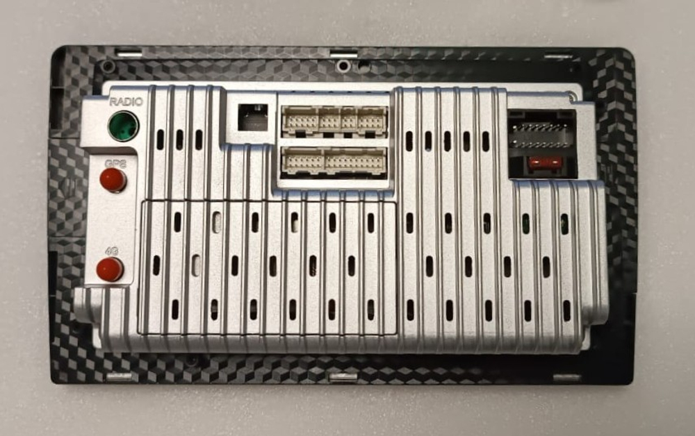 Планшет универсальный диагональ 9" OL-9009-J Kuberg