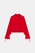 ТОП СО СБОРКАМИ И БАНТОМ НА СПИНЕ — ZARA