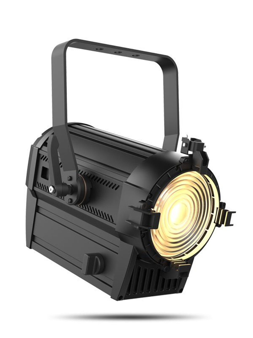 CHAUVET-PRO Ovation FD-105WW светодиодный прожектор направленного света с линзой френеля. 1х80Вт WW LED