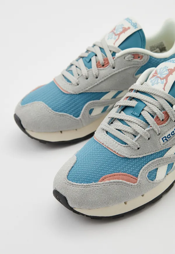 Кроссовки женские REEBOK CLASSIC NYLON 89