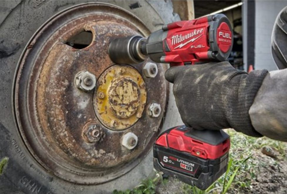 Аккумуляторный гайковерт Milwaukee M18 FMTIW2F12-0X FUEL 4933478449