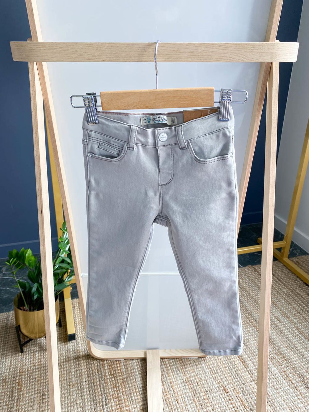 Джинсы Zara