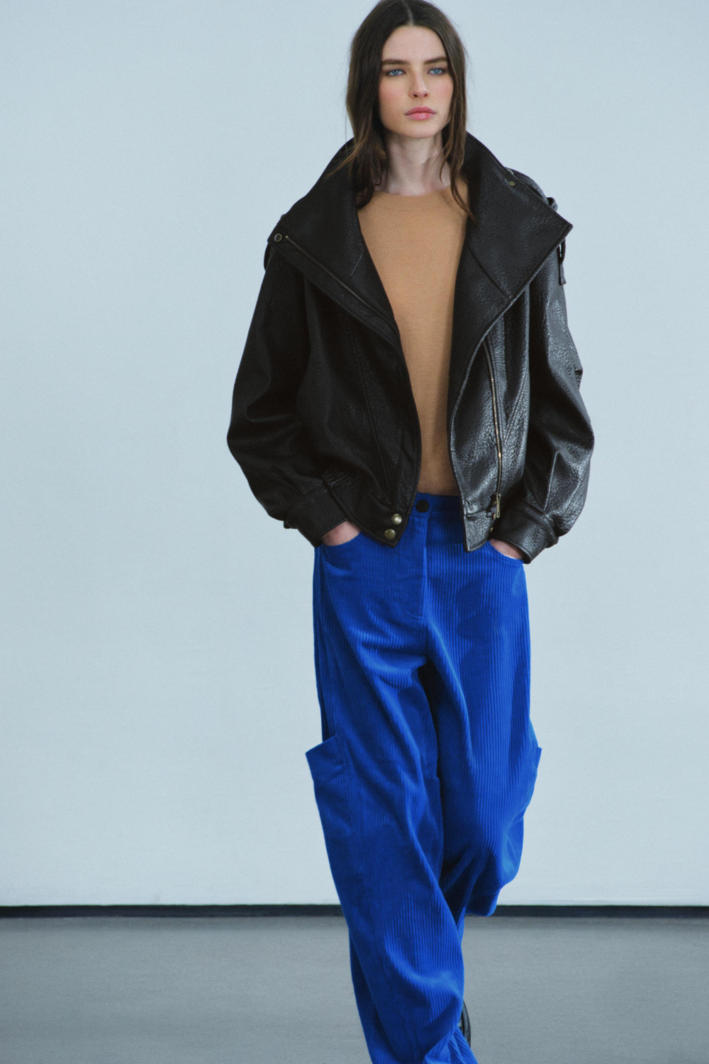 ВЕЛЬВЕТОВЫЕ БРЮКИ С КАРМАНАМИ — ZW COLLECTION — ZARA