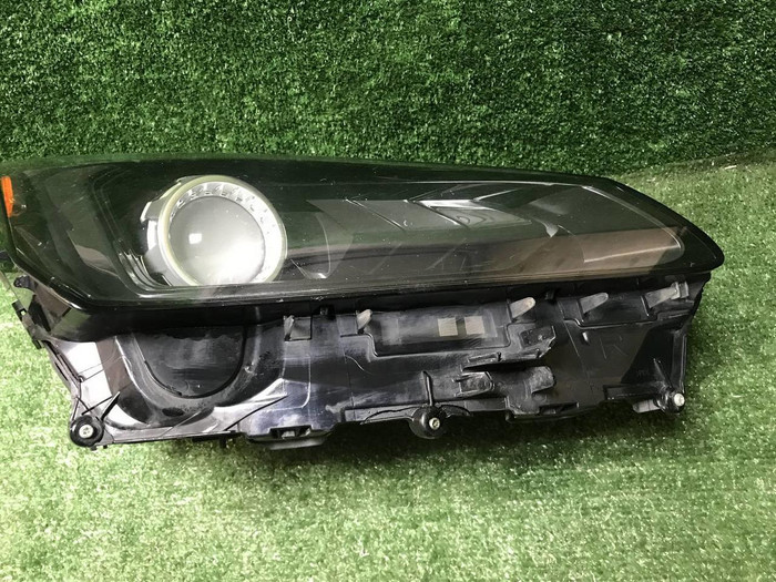 Фара правая Lexus NX 1 (2017-2021) LED