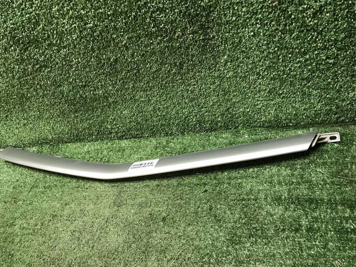 Молдинг решетки радиатора Geely Coolray (19-24)